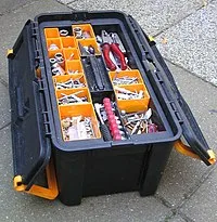 que-contiene-una-maleta-de-herramientas